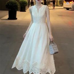 Casual Dresses French White Lace Embroidery Midi Dress Summer V Neck Sleeveless High Wais Holiday For Woment Party Robe Clothing J114