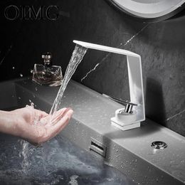 Bathroom Sink Faucets OIMG White Luxury Basin Faucet Stainless Steel Mixer Tap And Cold Water Waterfall