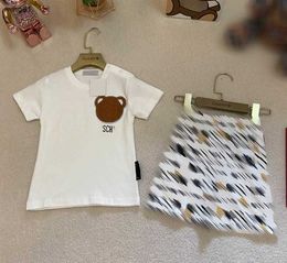 Brand toddler bodysuit summer newborn tracksuits Size 66-100 CM Round neck T-shirt and letter logo printed shorts 24April