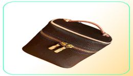 Lady Cosmetic Bags Fashion Women Makeup Bag Designers Handbag Travel Pouch Ladies Purses High Quality Organizador Toiletry Cases301359844