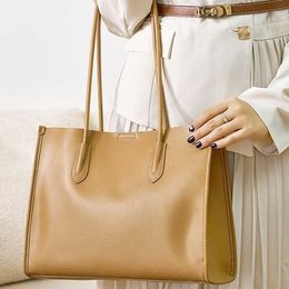 Capacity Large Cowhide Womens Bag Niche Soft Leather Tote 2024 Versatile High-end Single Shoulder