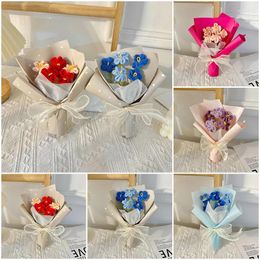 Decorative Flowers Mini Crochet Flower Bouquet Finished Graduation Woven Bouquets Mother's Day Gifts Knitted Wedding Guests Supplies
