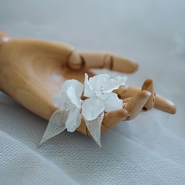 Pretty Fabric Floral Bridal Comb Hair Pins Silver Color Leaf Wedding Headpiece Handmade Women Hair Piece