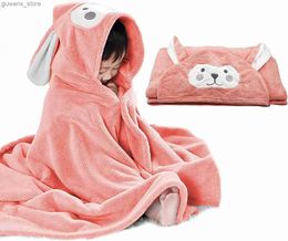 Blankets Swaddling Unisex Baby Bathrobe Flannel Cloak Cartoon Boy Girl Ultra-Soft Hooded Spa Robe Bath Towel Cover-Up Baby Shower Gift Y240411