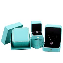 Nice Quality Classic Design Double Ring Box Exquisite Pendant Necklace Jewellery Display Packaging with Custom Logo