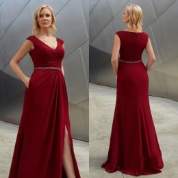 2024 Modest Mother Of the Bride Dresses V Neck Sleeveless Split Side Plus Size Evening Gowns Floor Length Wedding Guest Dress Custom Made