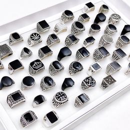 10/20/30/50Pcs/Lot Vintage Alloy Rings for Men and Women Wholesale Mixed Antique Silvery Golden Charm Jewellery Finger Ring Gift