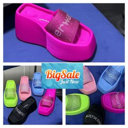 2024 Designer Luxury Sandals Slippers Womens Velvet material rhinestone Velcro tape Soft GAI Platform Size 35-42 party formal office