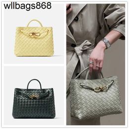 Handtasche Andiamo Bottegvenetas Tasche 2024 gewebtes Frauen B -vielseitiger echtes Ledertasche lässig Schulter Straddle 8gm9