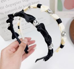 Luxury Black White Hairbands Headwear Girls Korean Ctystal Hoop Headbands Hair Accessories for Women Cloth Headband Headdress