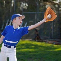 Baseball Glove Right Hand Throwing Baseball Gloves Baseball Catching and Pitching Training Tools for Baseball Beginner & Youth