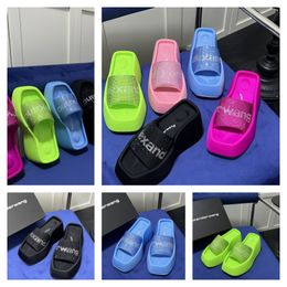 2024 Designer Sandals Slippers Luxury Womens material rhinestone Velcro tape party Soft Rooms GAI Slip-On Size 35-42 6cm-10cm Free shipping