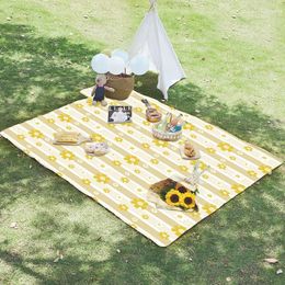 Carpets Foldable Portable Picnic Mat Waterproof Oxford Cloth Sand Beach Mats Moisture-proof Thicken Lightweight For Outdoor Travel