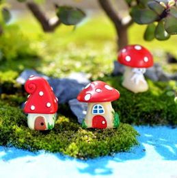 3pcslot Garden Decoration Mini Mushroom Ornament Animal Miniature Figurines Fairy Mushrooms Micro Landscaping Decor Resin Craft3678395