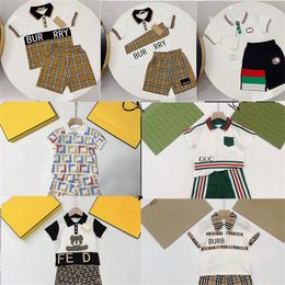 Nowa designerska koszulka polo Set Set Summer Bawełna luksusowa marka chłopców i dziewcząt sportowa odzież z krótkim rękawem rozmiar odzieży sportowej 90 cm-150cm A1