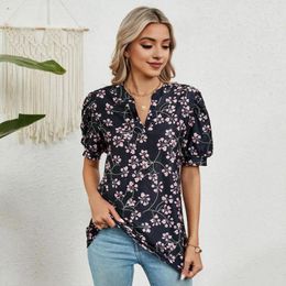 Women's Blouses Women Top Stylish V-neck Casual Shirt With Graphic Print Loose Fit Tunic For Vacation Party Short Sleeve Streetwear