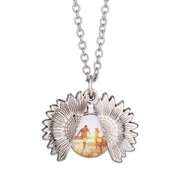 18K Gold Plated Stainless Steel Jewellery Anti-Stress Rotating Sublimation Cubic Zirconia Sunflower Pendant Necklaces wj04