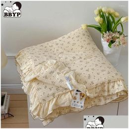 Blankets Swaddling Ruffled Cotton Korean Baby Crib Bedding Set Rose Floral Print Muslin Duvet Drop Delivery Kids Maternity Nursery Otvdd