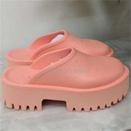 Woman Shoes G Slipper Brand Designer Women Platform Perforated Sandals Slippers Made of Transparent Materials Fashionable Sexy Lovely Sunny Beach Woman 247