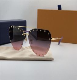 Women Z0984E quotTHE PARTYquot Studded Pilot Sunglasses Gold Blue Gradient len Ladies Sunglasses New with Box7343647