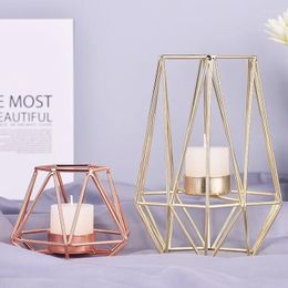 Candle Holders 1Pc Nordic Light Luxury Holder Golden Iron Rose Gold European Romantic Cup Table Decoration