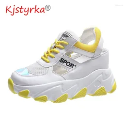 Fitness Shoes Kjstyrka 2024 Dad Women Fashion Style Breathable Woman Sneakers Thick Bottom Bling Casual Zaptos Lady Sneaker