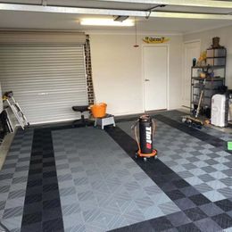 Vented Modular Interlocking PVC Garage Floor Tiles, Plastic Garage Flooring Mat, Car Detailing Shop