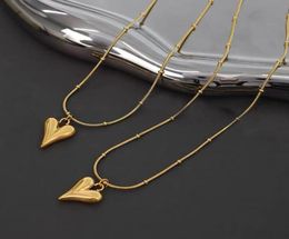 Never Fading Stainless Steel Simple heart Pendant Necklaces Gold Plated Classic Style Logo Printed Women Designer Jewelry4496378