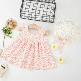 Girl's Dresses New Girls Dress 2024 Summer Pastoral Small Daisy Flying Sleeve Slip Dress Korean Version of Foreign Trade Child Skirt with Hat