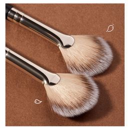 Loose Powder Brush Makeup Brush Blush Brush Highlighter Brush Partial Face Powder Brush Makeup Tool Beauty Supplies Maquiagem