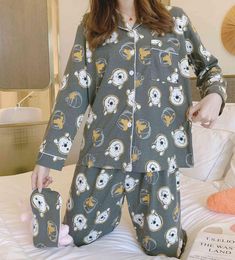 Lady039s Pyjama Autumn cute cartoon Pooh long sleeve trousers Pyjamas home suit2362141