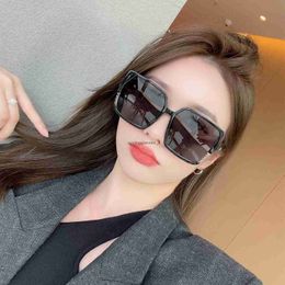 2024 New Box Slim Face Sunglasses Women Polarised Tidal Mesh Red Same Large Frame Glasses