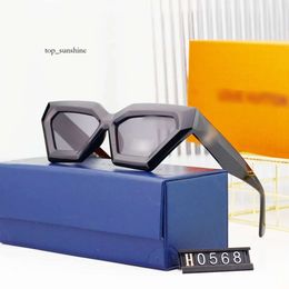 Top Sunglasses Polaroid Lens Designer Womens Mens Goggle Senior Eyewear for Women Eyeglasses Frame Vintage Metal Sun Glasses with Box Leopard OS 0568