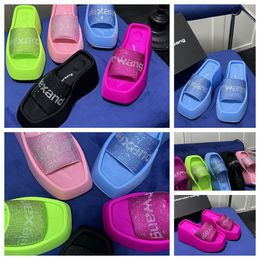 2024 Designer Sandals Slippers Luxury Womens Velvet material Velcro tape Rooms GAI Slip-On Size 35-42 6cm-10cm Free shipping