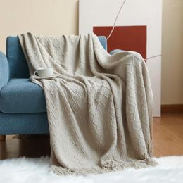 Blankets Nordic Knitted Throw Blanket For Sofa Beds And Travel Pattern Casual Comfy Soft Warm Plaid Tassel Tapestry Weighted Nap