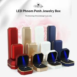 Led Light Ring Box Dark Green Leather Easy To Carry Easy To Clean Waterproof And Wear-resista Bracelet Box Jewellery Box