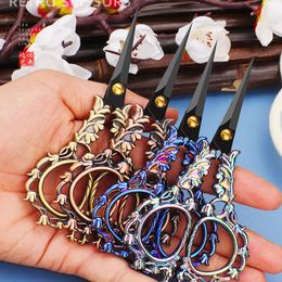 Suzuki Vintage Black Blade Small Scissors Pointed Mouth Handmade Window Pattern Wool Ornament Tools Paper Cuttings Clay Special