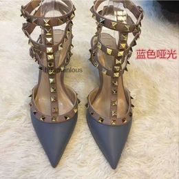 Buckle Shoes Womens Version Stud Thin Valenstino Fashionable Pump High Leather Designer Pointed Heel Rivet Sexy Single Shoe 99TO