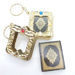 1Pcs Vintage Muslim Keychain Resin Islamic Mini Ark Quran Book Real Paper Can Read Pendant Key Ring Key Chain Religious Jewellery