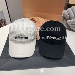 Baseball Cap Black White Simple Cap Designer Letter Bucket Hat Men Women Casual Canvas Hat Luxury Sports Ball Cap Travel Sun Hat