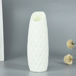 Plastic White Decorative Vase for Flower Bouquet Home Office Bedroom Desktop Vaset of Flower