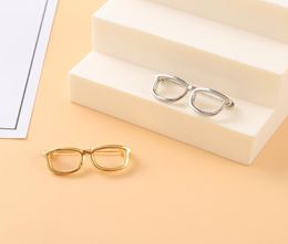 Unisex Golden Glasses Shape Clothes Brooches Lovers Alloy Hollow Out Eyeglasses Lapel Pins Women Men Sweater Backpack Hat Clothing3759095