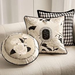Pillow Retro Rose Flowers Cover For Sofa Ivory Black Case Luxury Velvet Home Elegant Chair Bedding Pillows Decorate