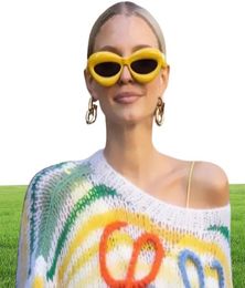 New Red Lip Shape Y2K Sunglasses For Women New Fashion Candy Color Yellow Pink Sun Glasses Men Sexy Cool Hip Hop Eyewear179M8605515