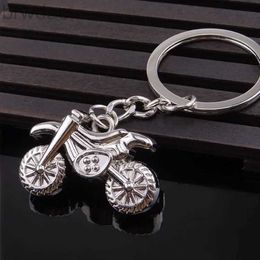 Key Rings Creative small gift motorcycle keychain gift metal keyrings pendant Mens motorcycles decoration 240412