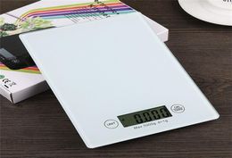 Digital Kitchen scale electronic precision scale weighs from 1 Gramme to 5kg 5000 Grammes GR tempered glass touch screen Panel Baking 2689509