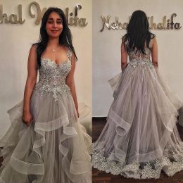 Stunning Light Grey Prom Dresses Sweetheart Lace Appliques Beaded Evening Gowns 2024 Tiered Sweep Train Special Occasion Dress