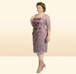 Elegant Straight Dusty Purple Mother Of The Bride Dresses Knee Length Lace Satin Guest Wedding Party Gowns Plus Size Short Groom M1993201