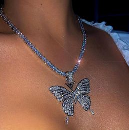 Shiny Butterfly Pendant Necklaces Trendy Crystal Clavicle Chain Hollow Out Silver Pendents Chic Women Diamond Necklace7236395