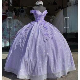 Lavendel bling paljett spets söt 16 quinceanera klänningar från axeln 3d blommor applikation pärlor korsett vestidos de 15 anos maskerad xv klänning bc14063